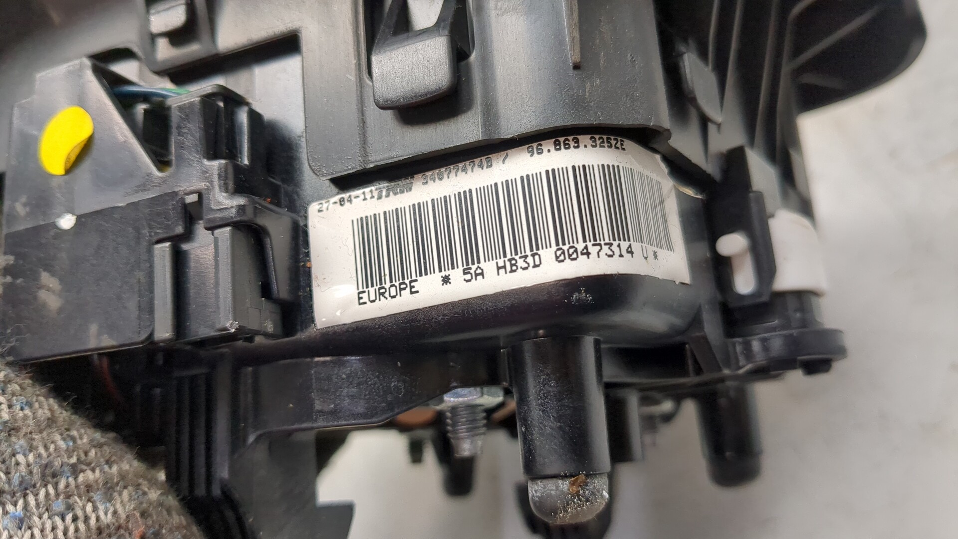 Подушка безопасности в рулевое колесо