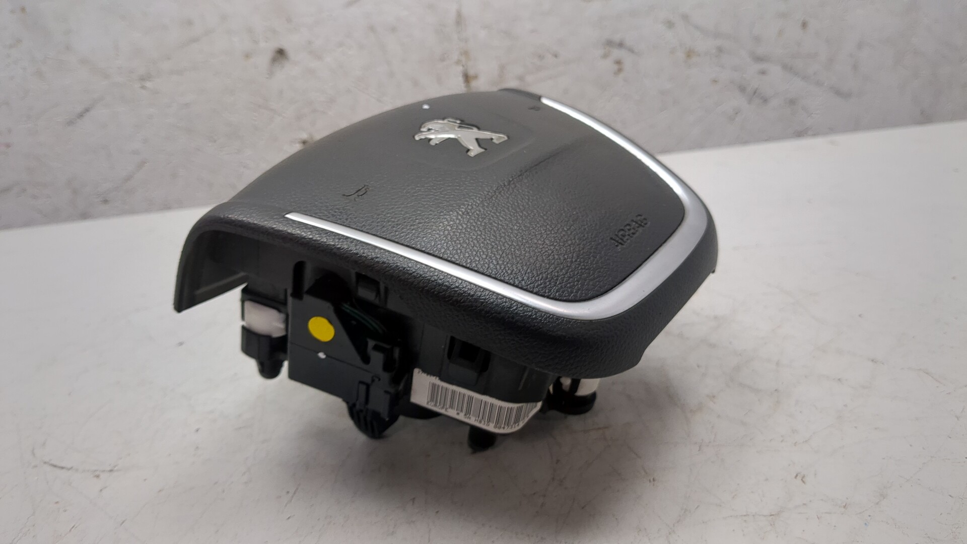 Подушка безопасности в рулевое колесо