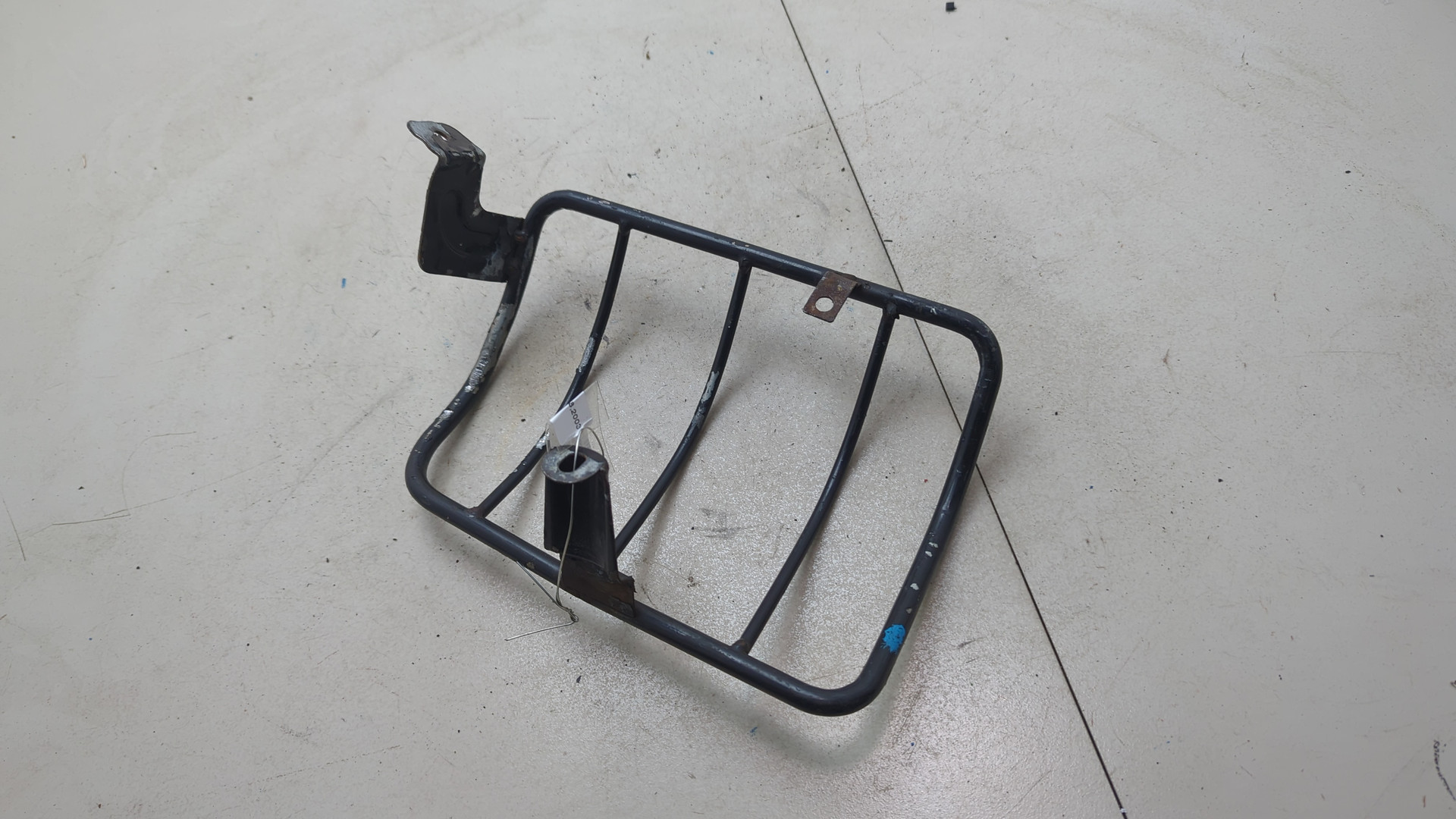 Планка под фару левая