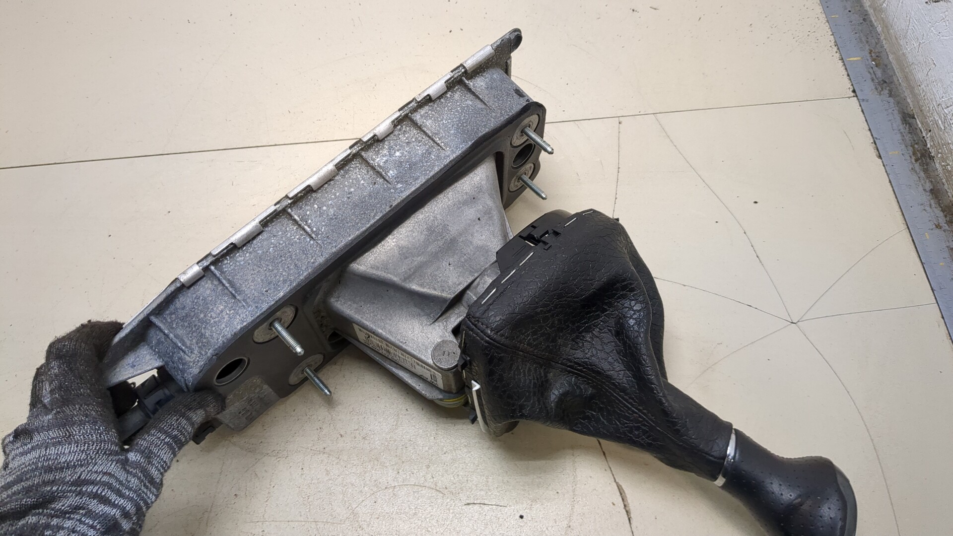 Кулиса МКПП / АКПП