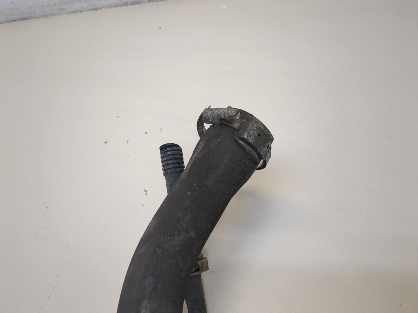 Горловина топливного бака