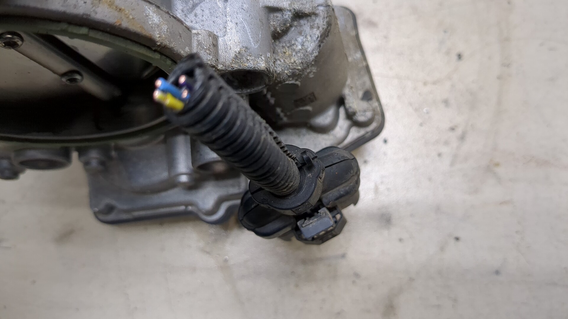 Заслонка дроссельная электрическая