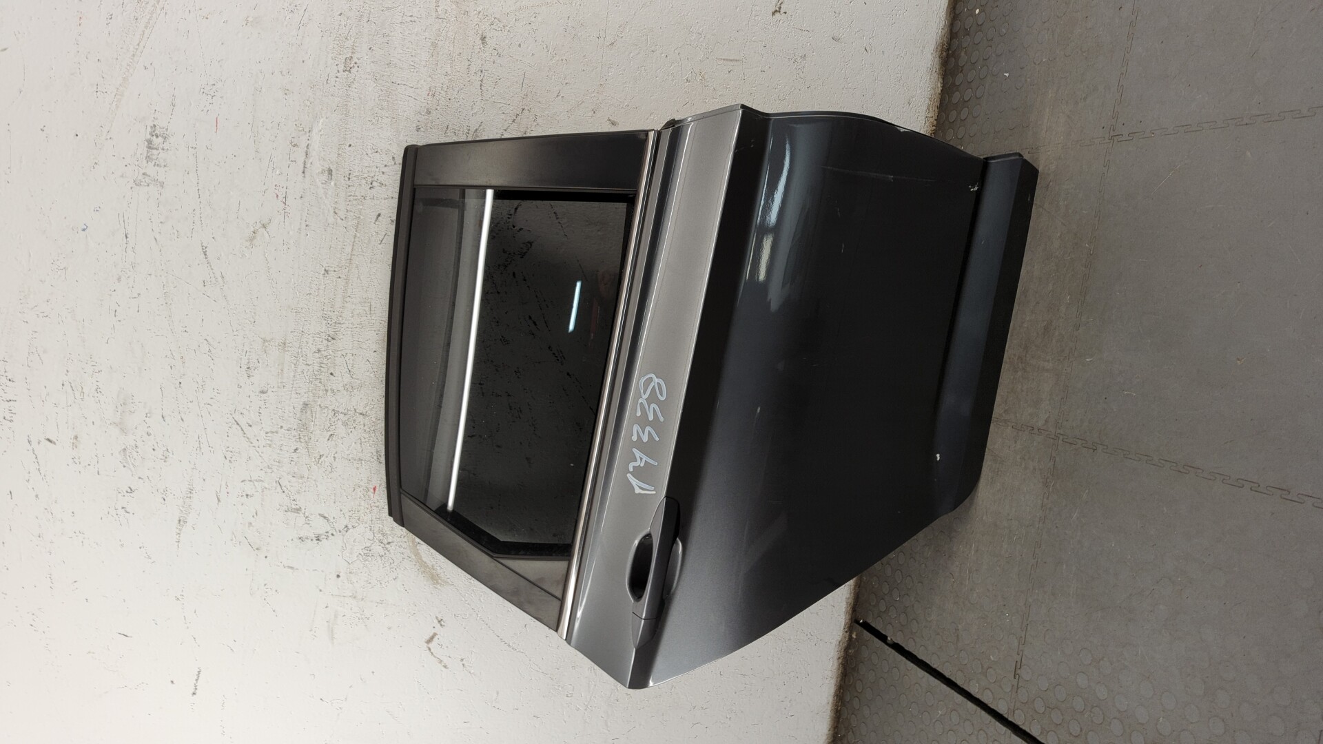 Дверь задняя правая