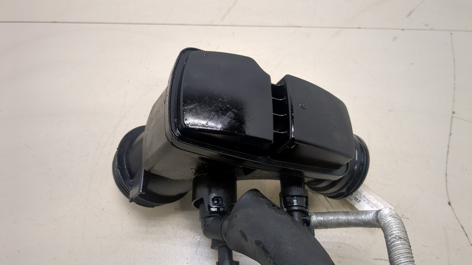 Патрубок воздушного фильтра