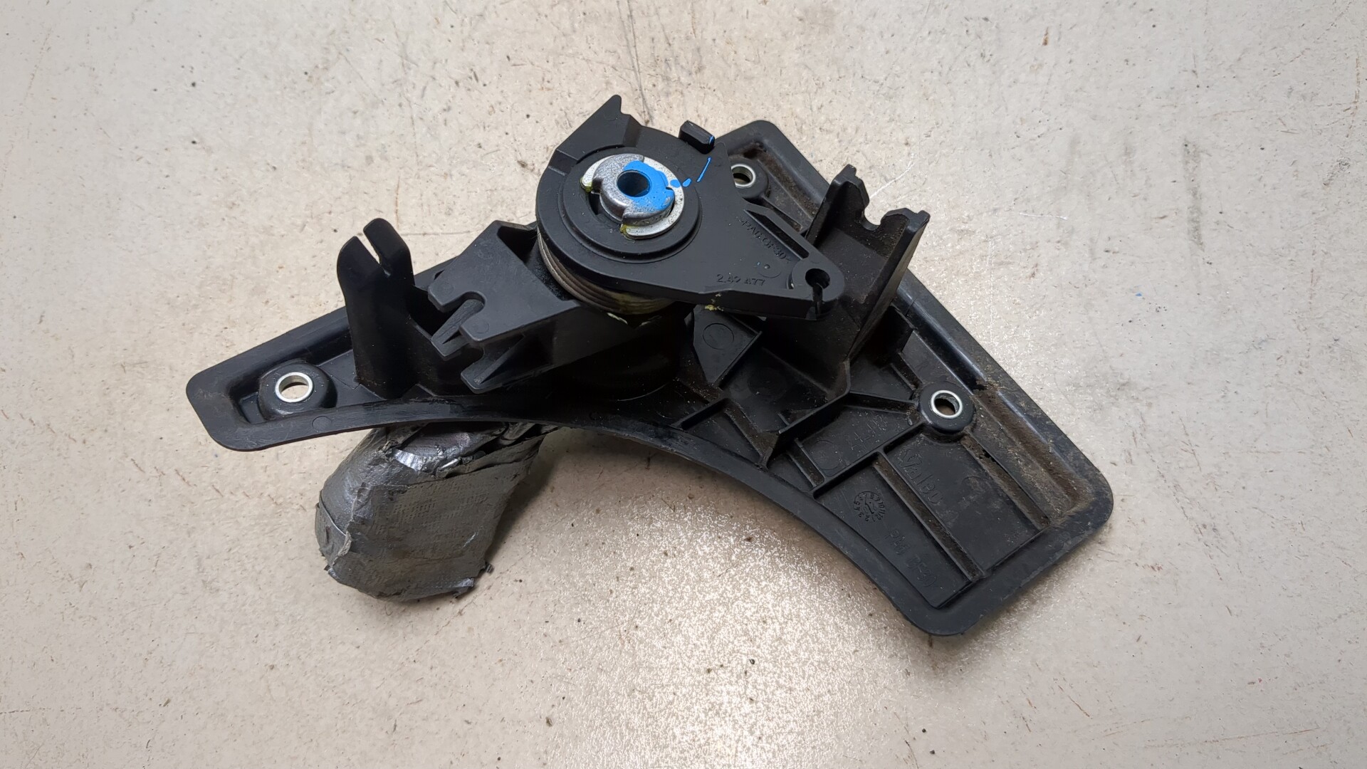 Ручка двери сдвижной наружная правая