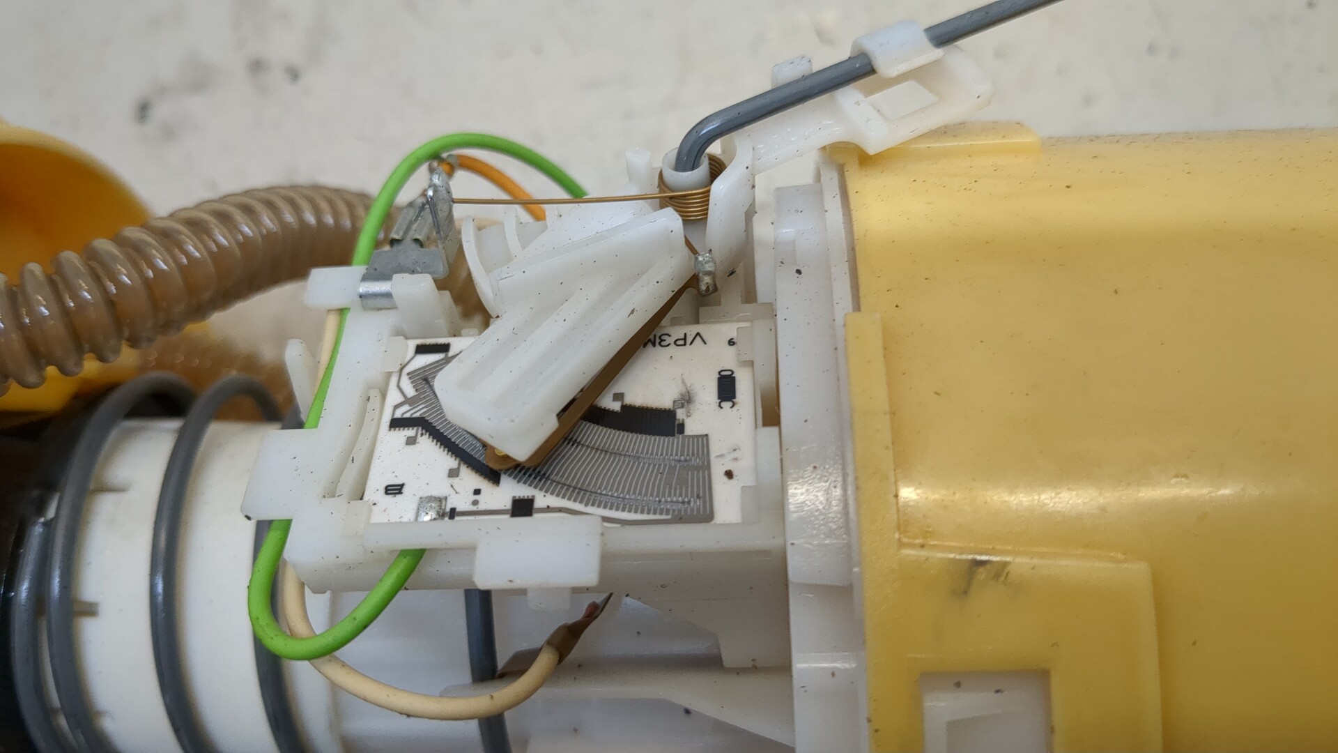 Датчик уровня топлива