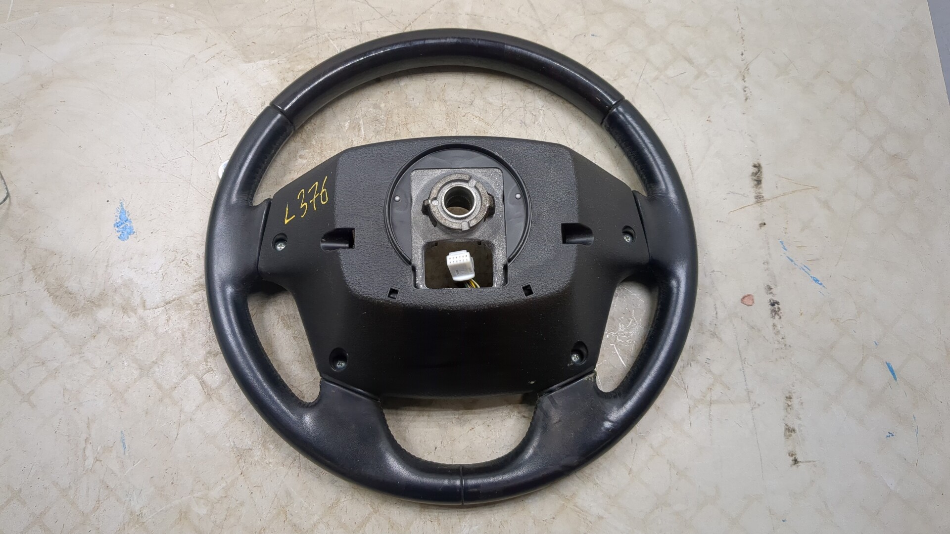 Рулевое колесо (руль)