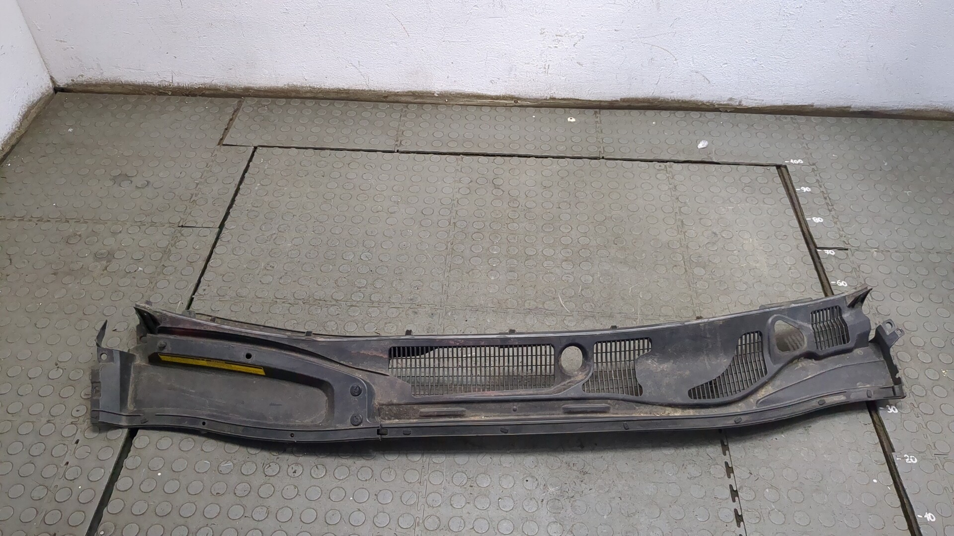 Решетка стеклоочистителей (Жабо)