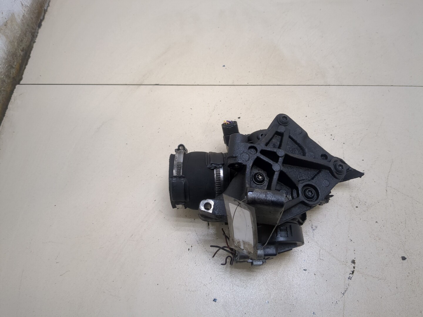 Заслонка дроссельная электрическая