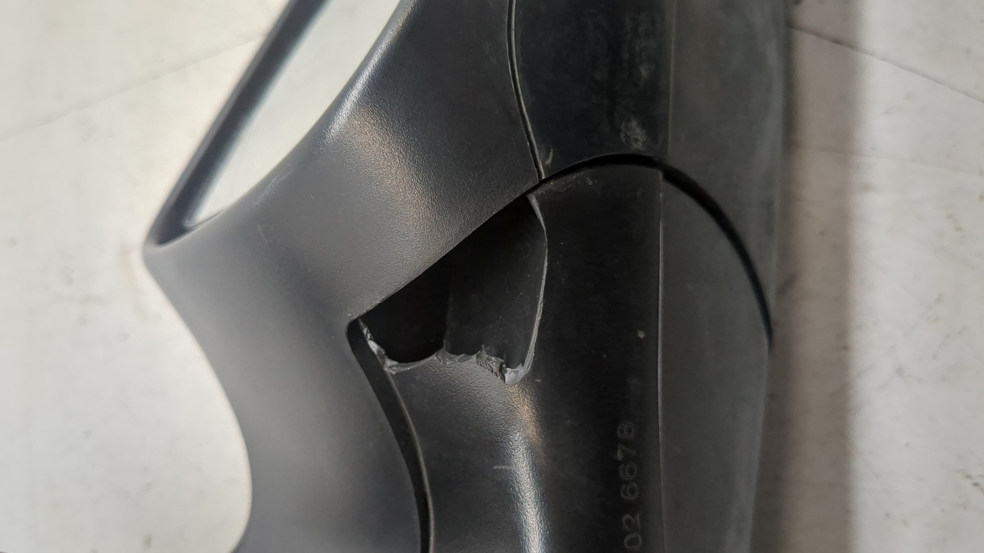 Зеркало правое электрическое