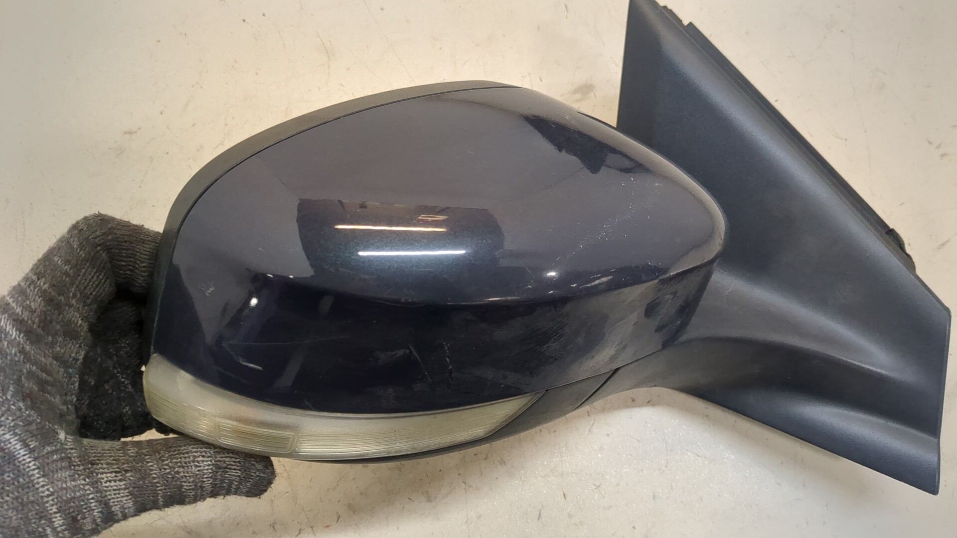 Зеркало правое электрическое