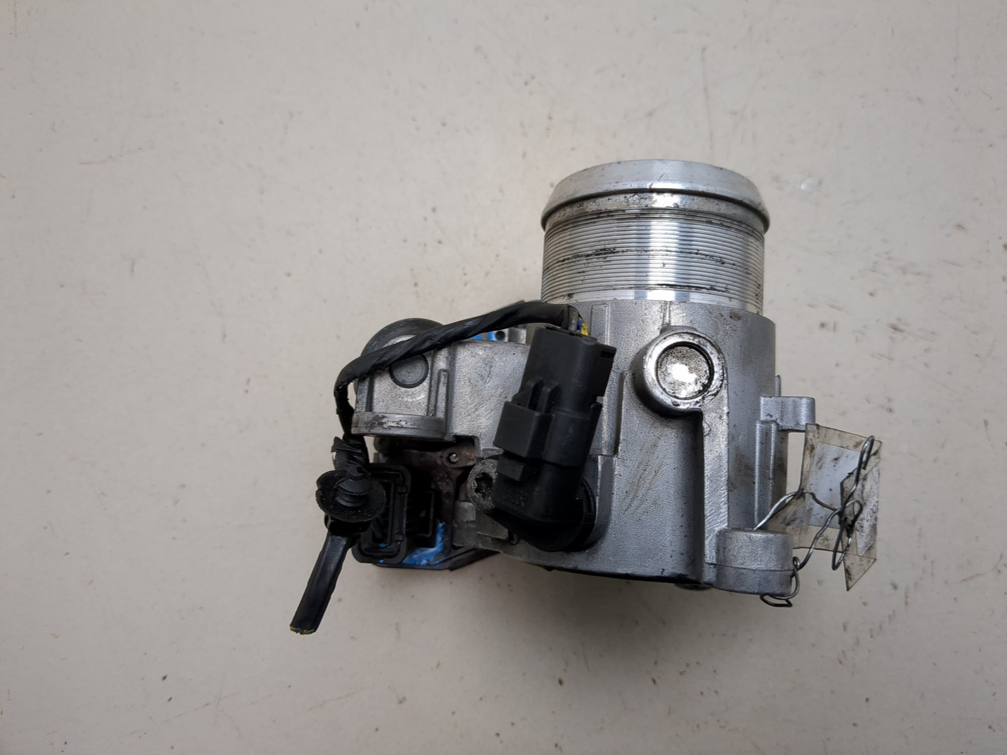 Заслонка дроссельная электрическая