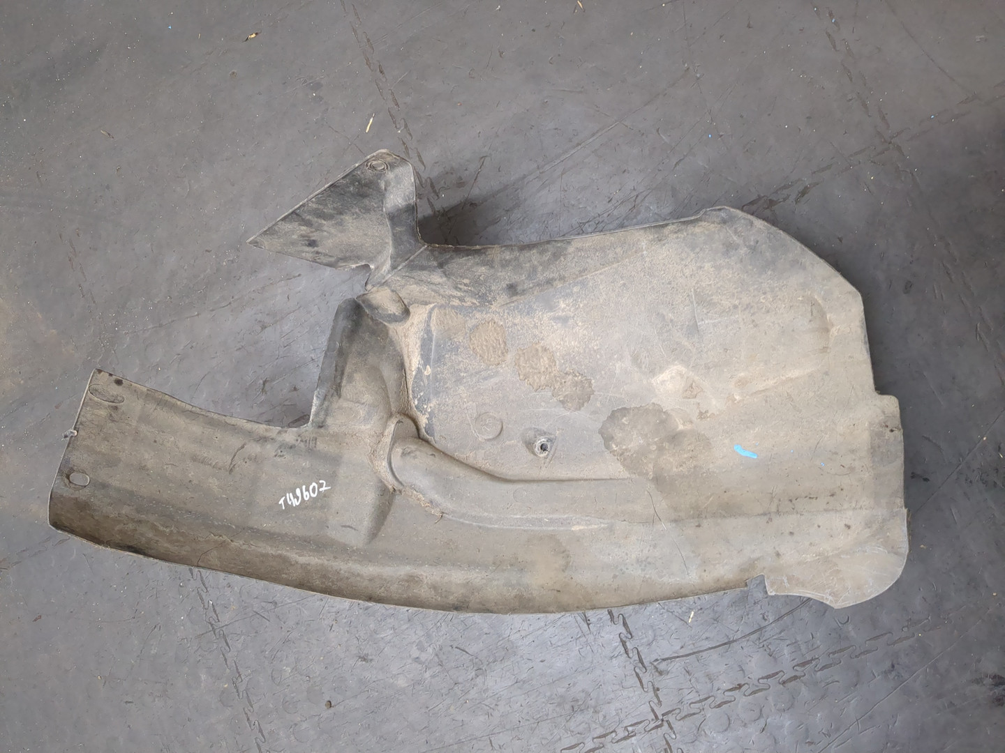 Локер передний правый