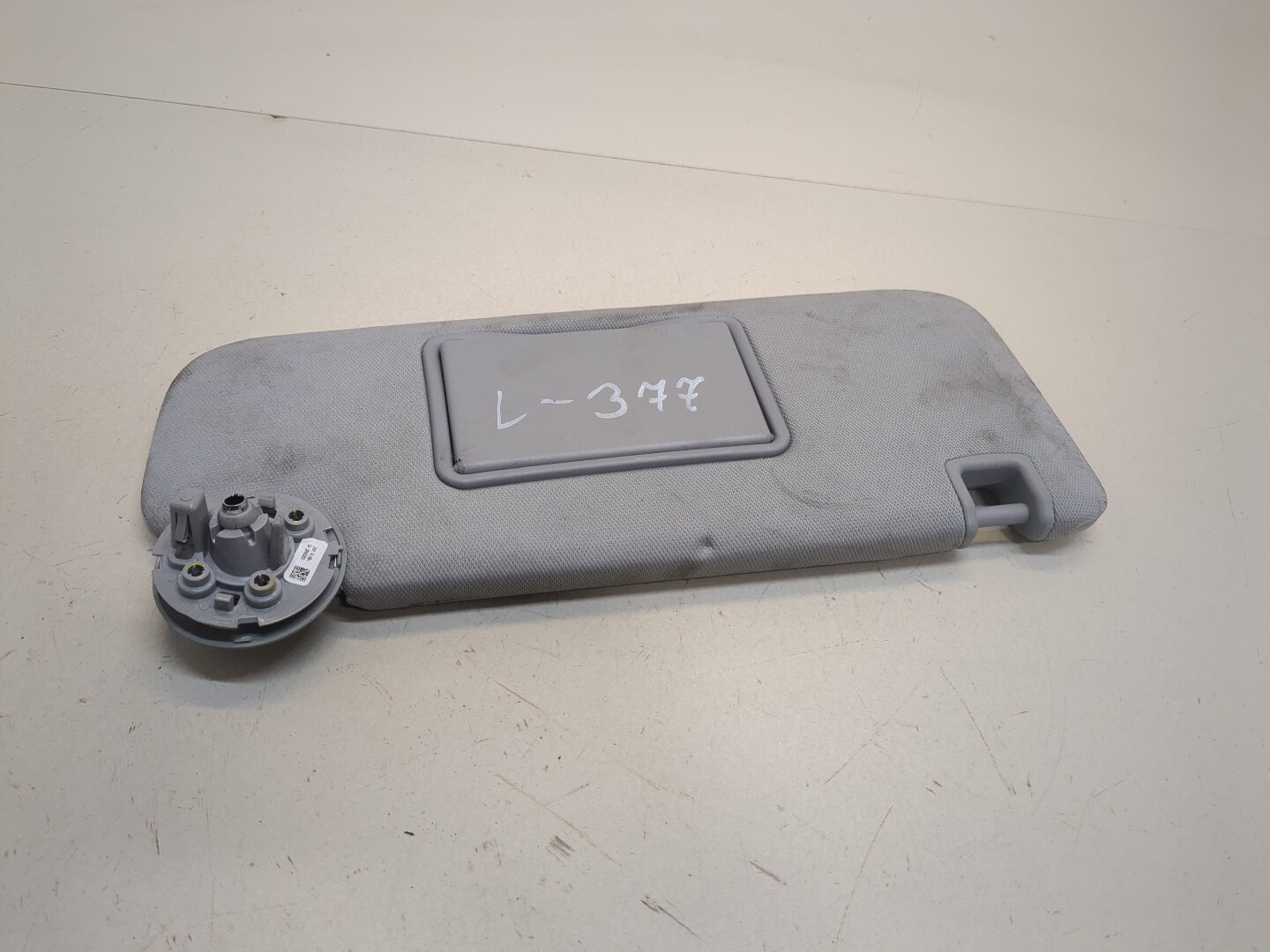 Козырек солнцезащитный