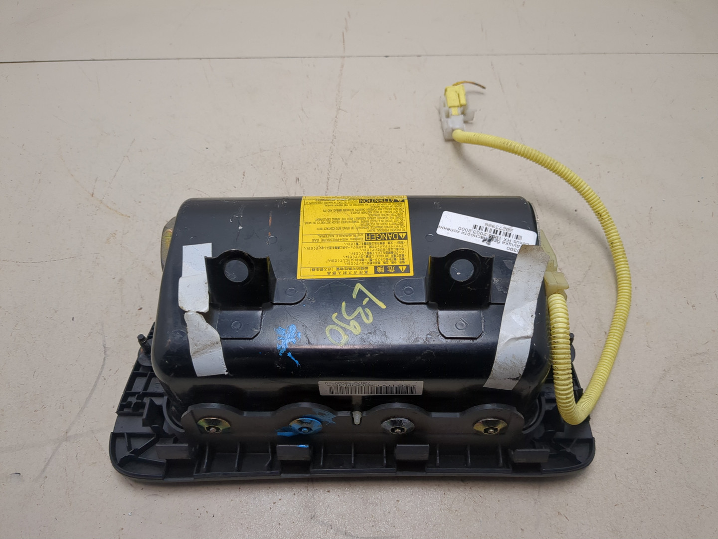 Подушка безопасности пассажирская (в торпедо)