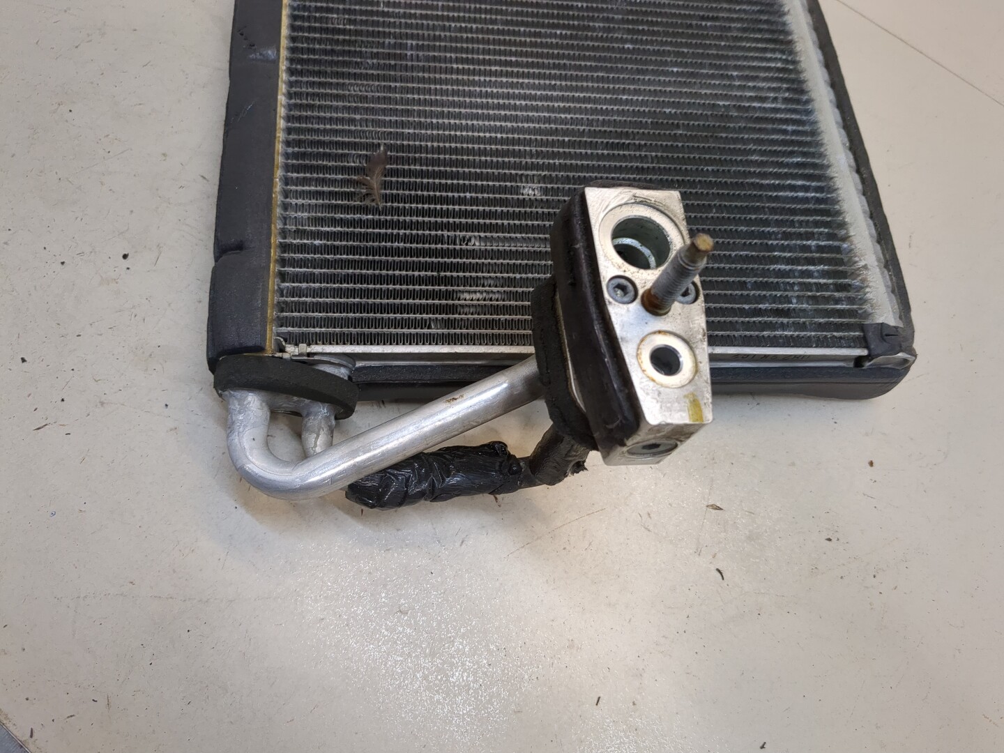 Радиатор кондиционера / конденсер