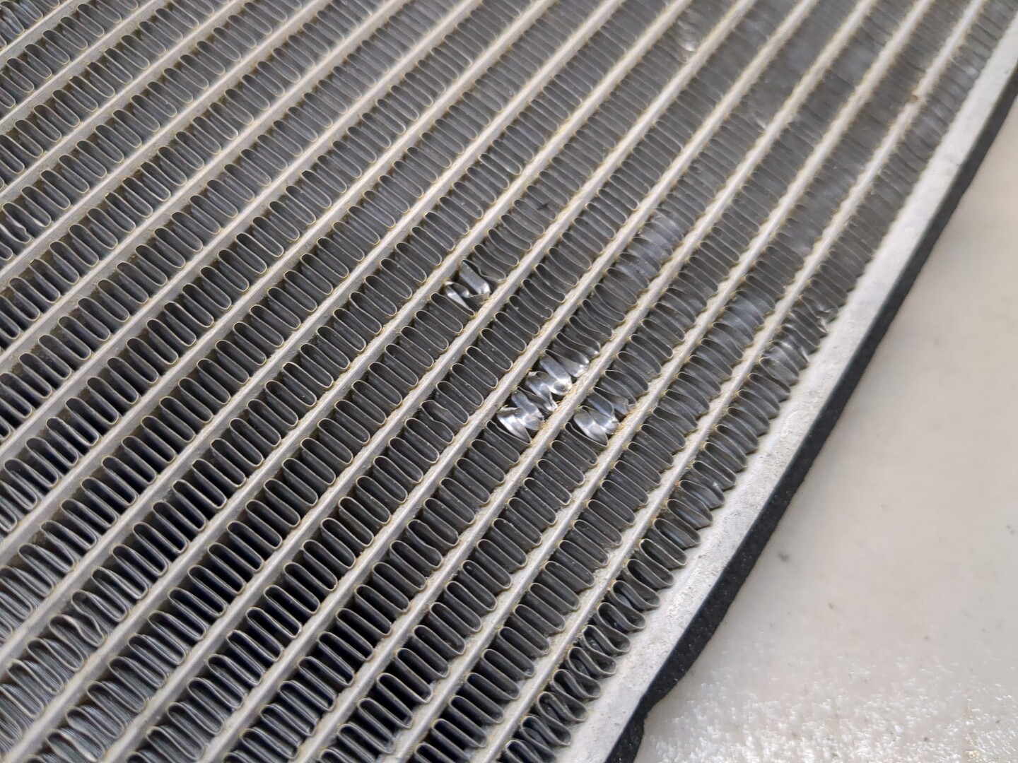 Радиатор кондиционера / конденсер