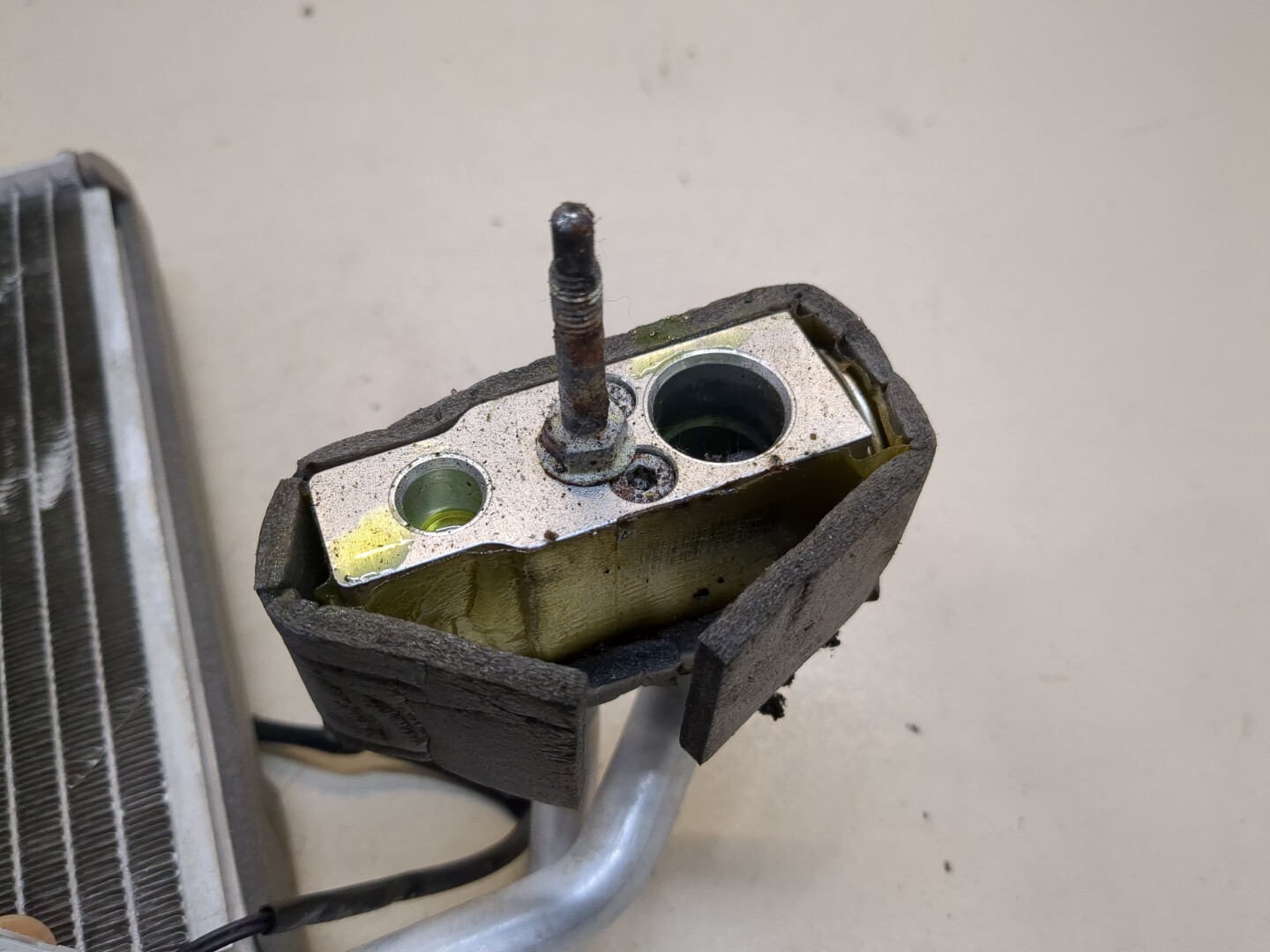 Радиатор кондиционера / конденсер