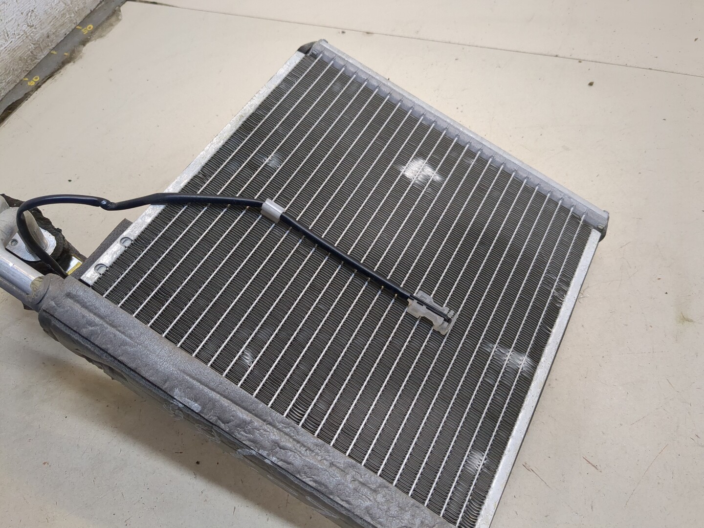 Радиатор кондиционера / конденсер