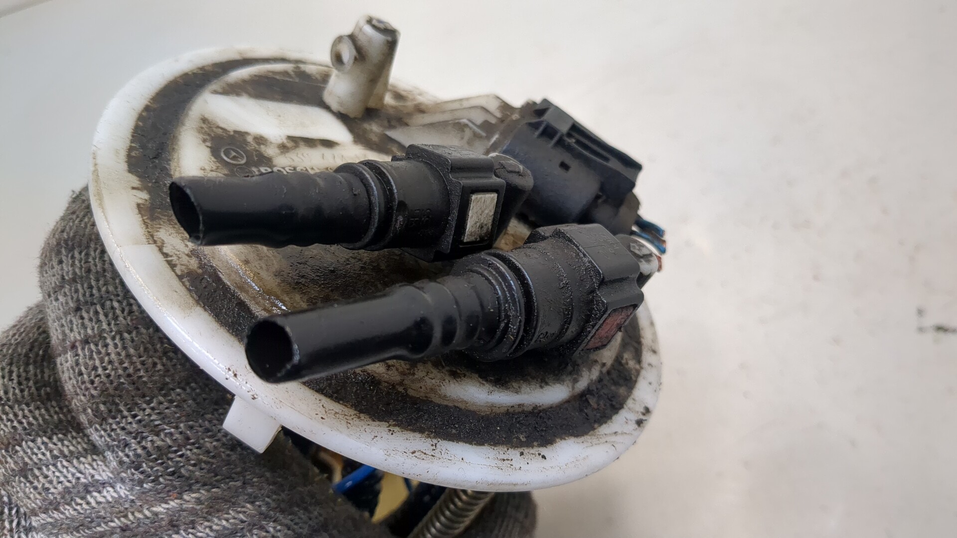 Насос топливный электрический