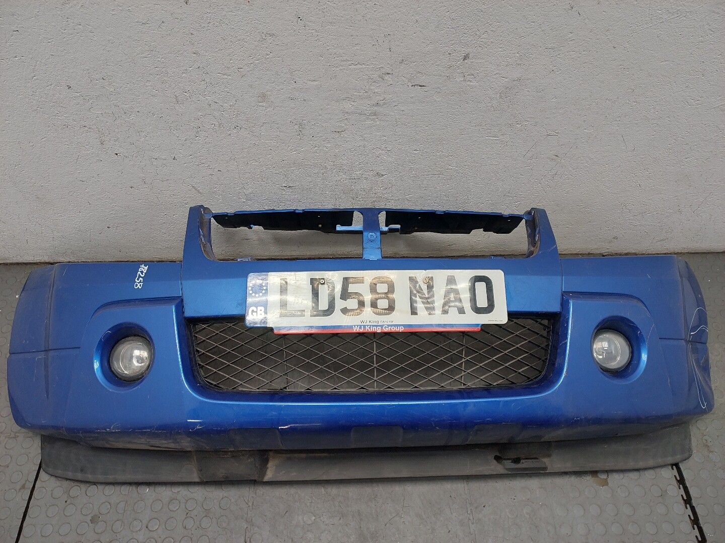 Бампер передний