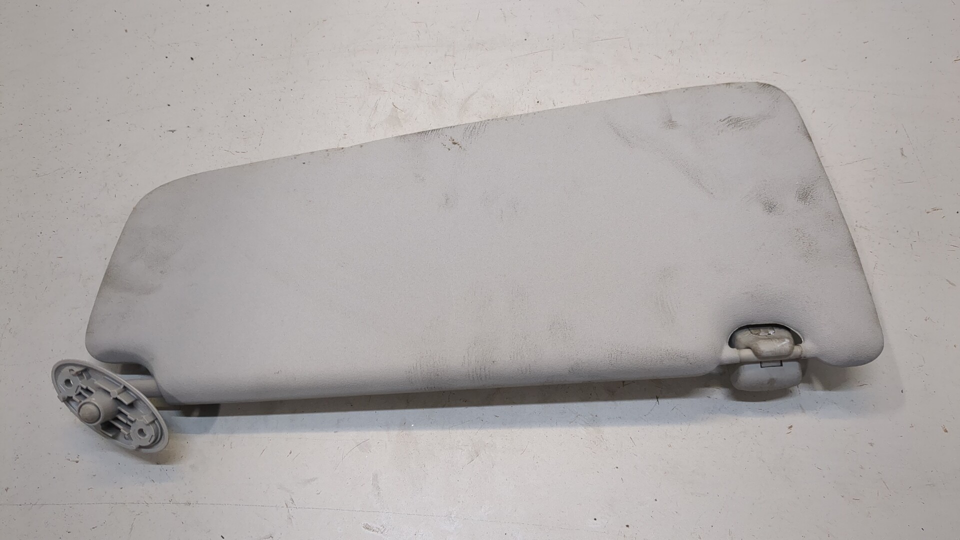 Козырек солнцезащитный