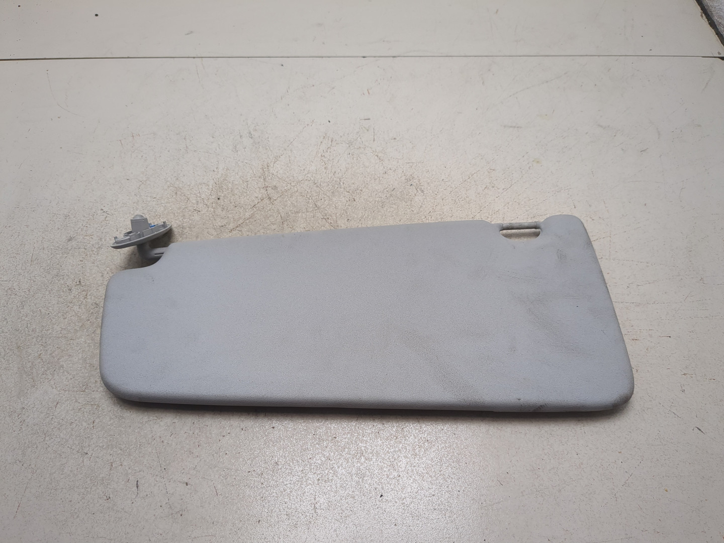 Козырек солнцезащитный