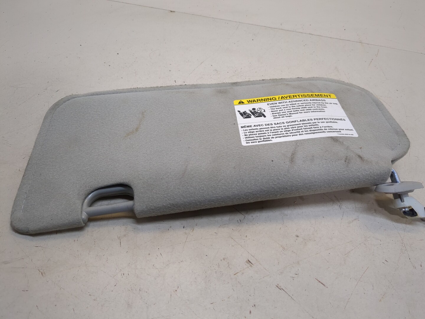 Козырек солнцезащитный