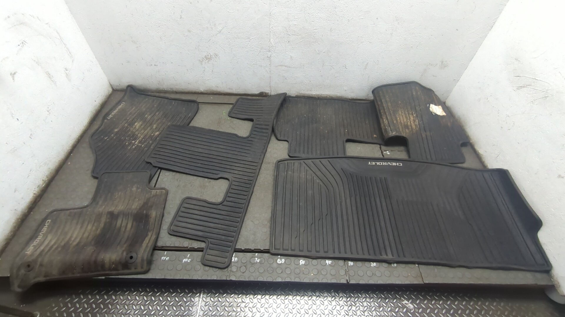 Покрытие напольное (ковролин)