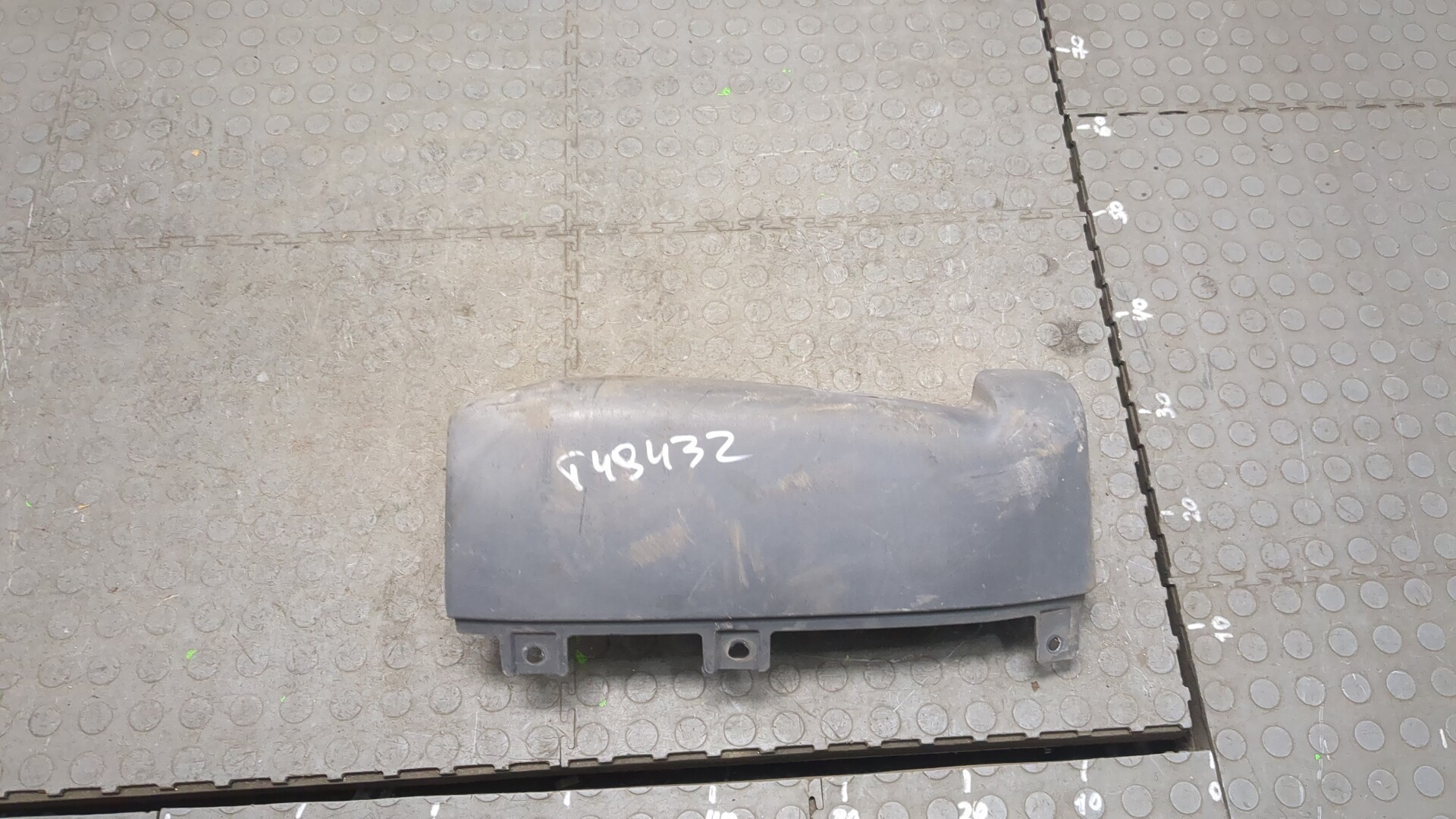 Накладка заднего бампера левая