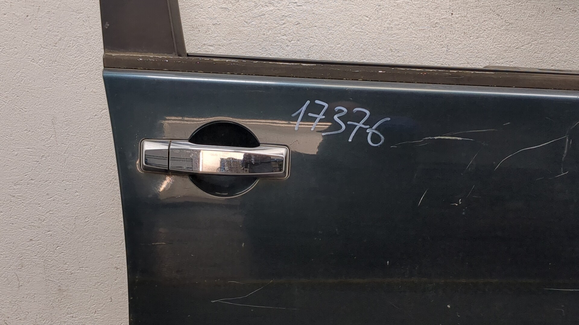 Дверь передняя правая