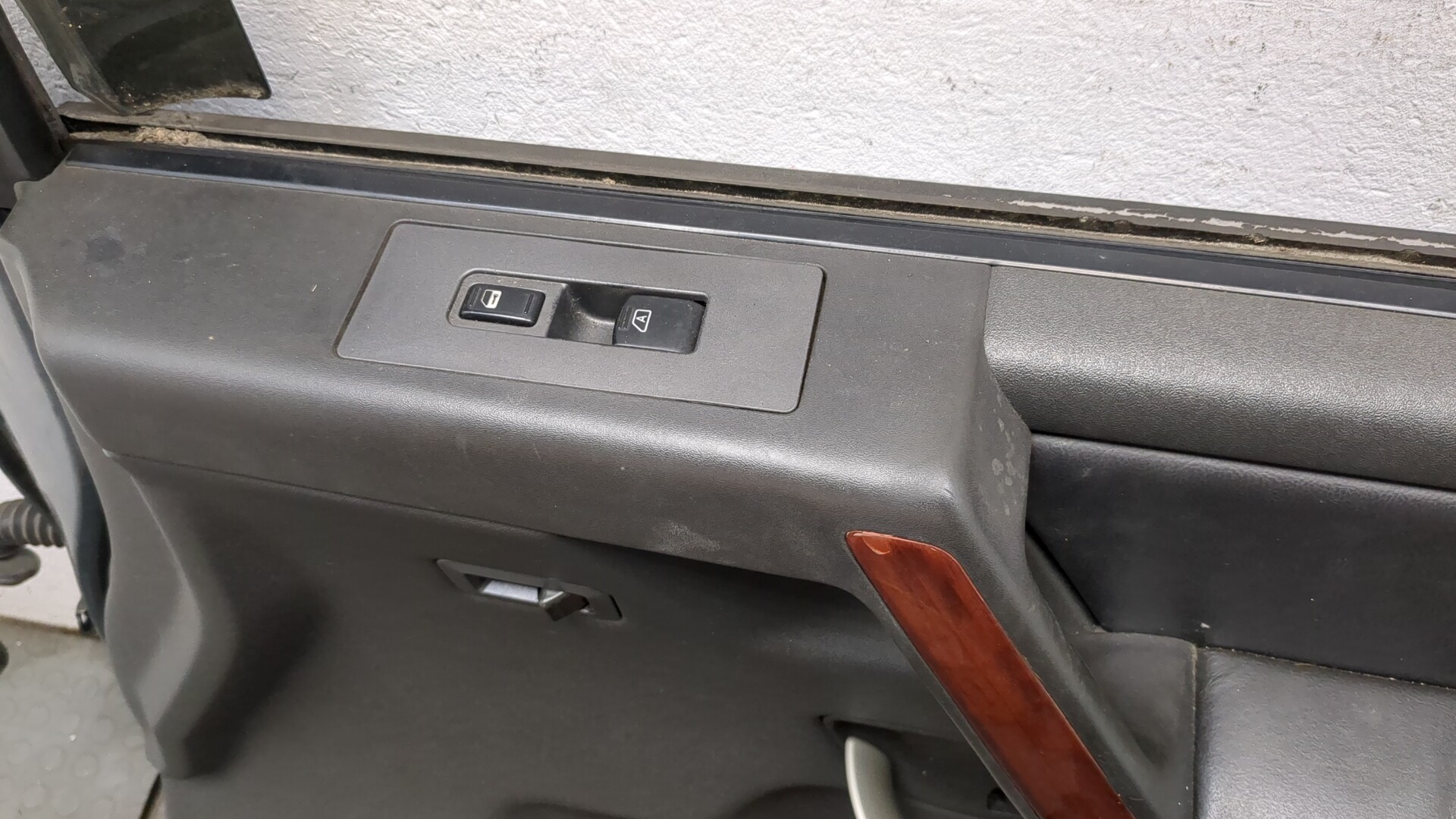 Дверь передняя правая