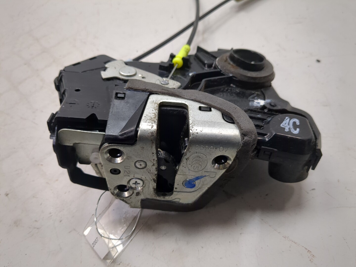 Замок двери задней правой