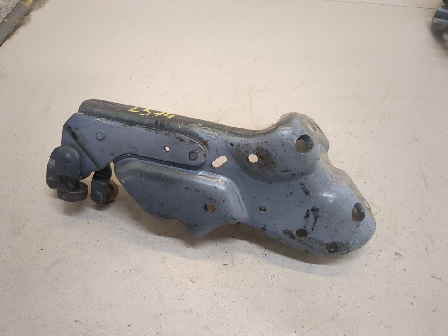 Механизм замка двери