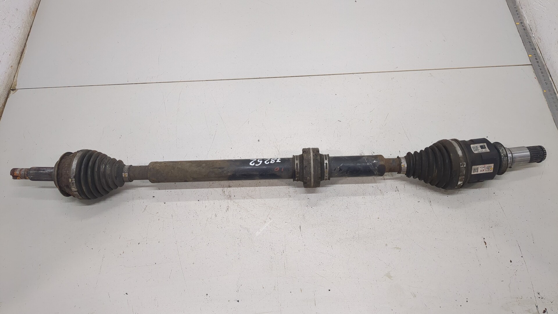 Полуось передняя правая