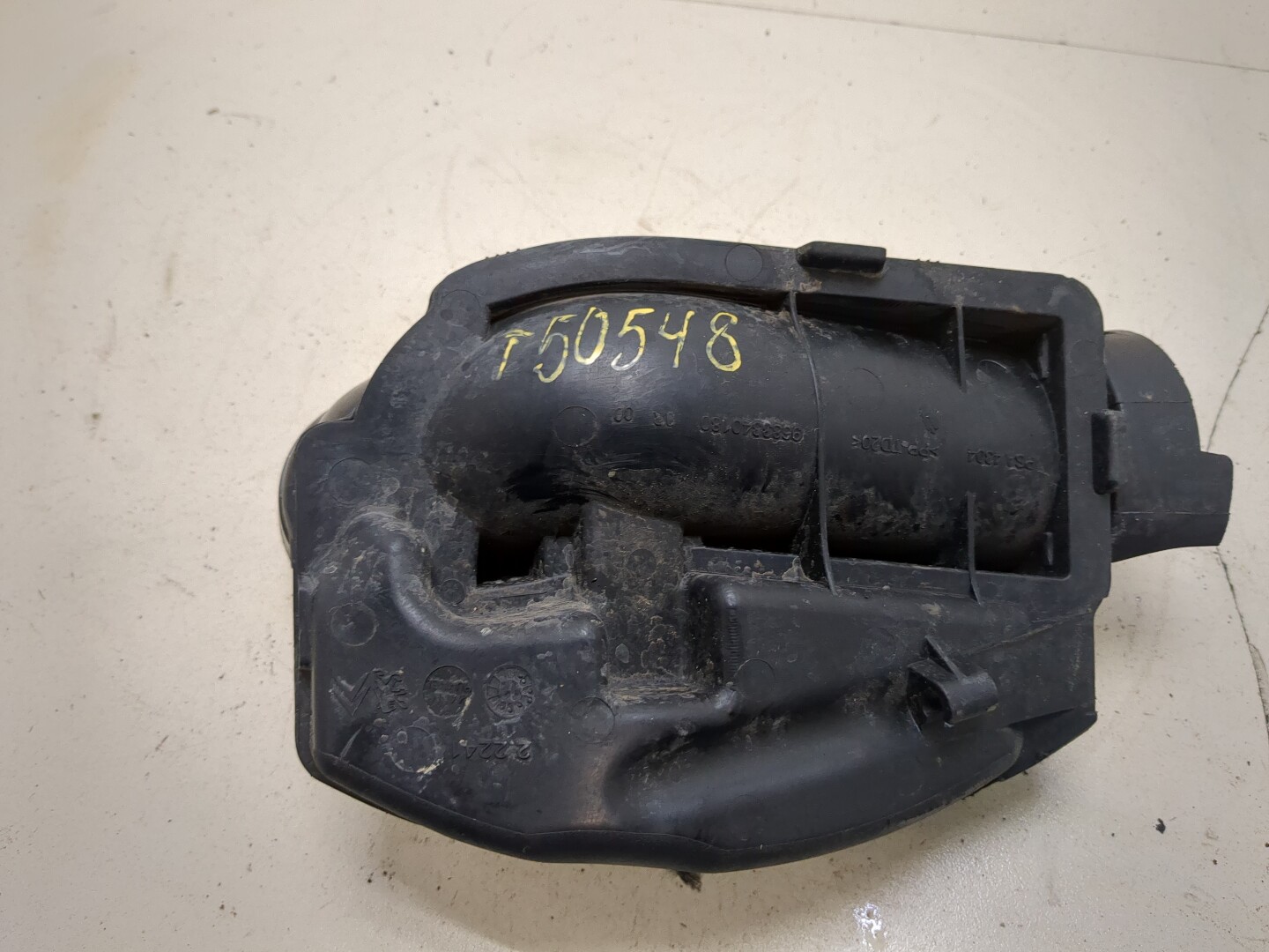 Резонатор воздушного фильтра