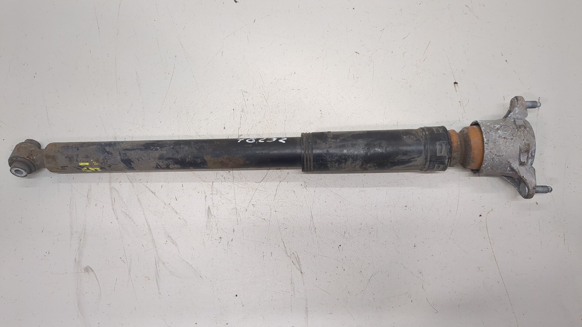 Амортизатор задний (стойка)