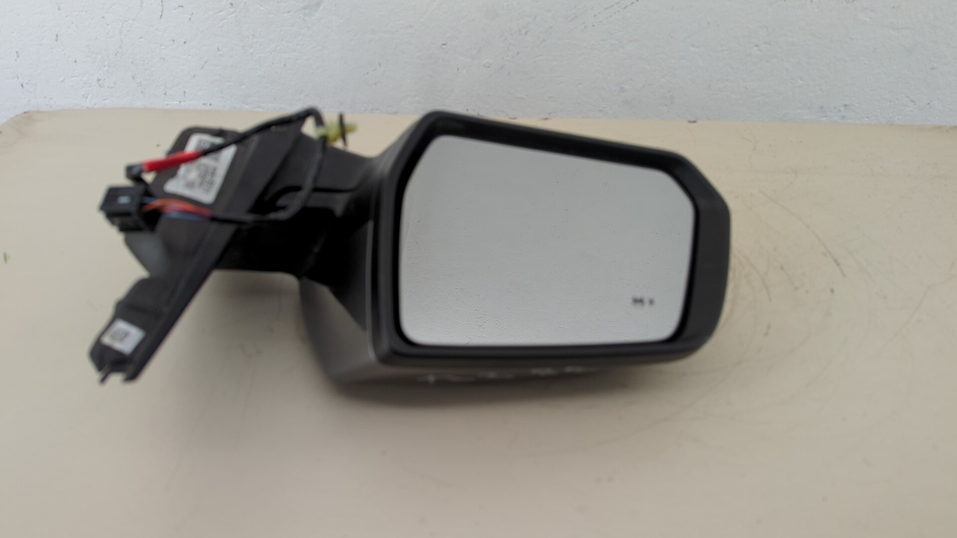 Зеркало левое электрическое