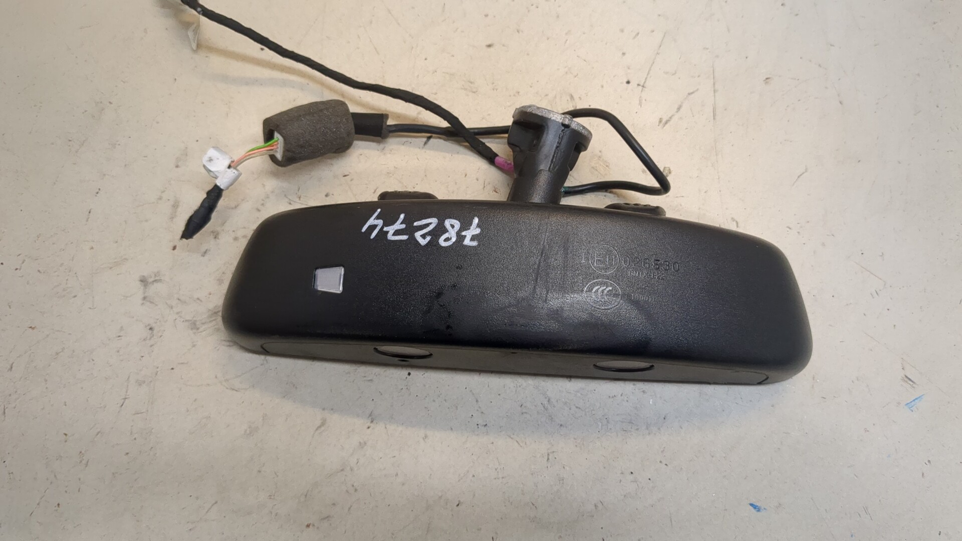 Зеркало заднего вида