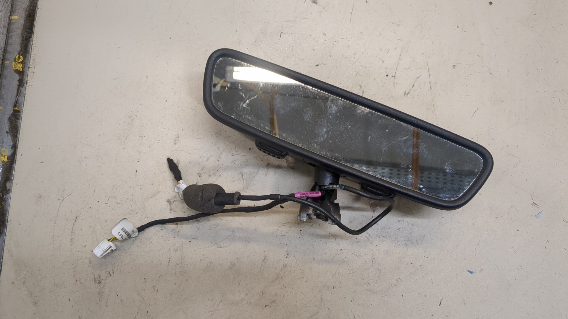 Зеркало заднего вида