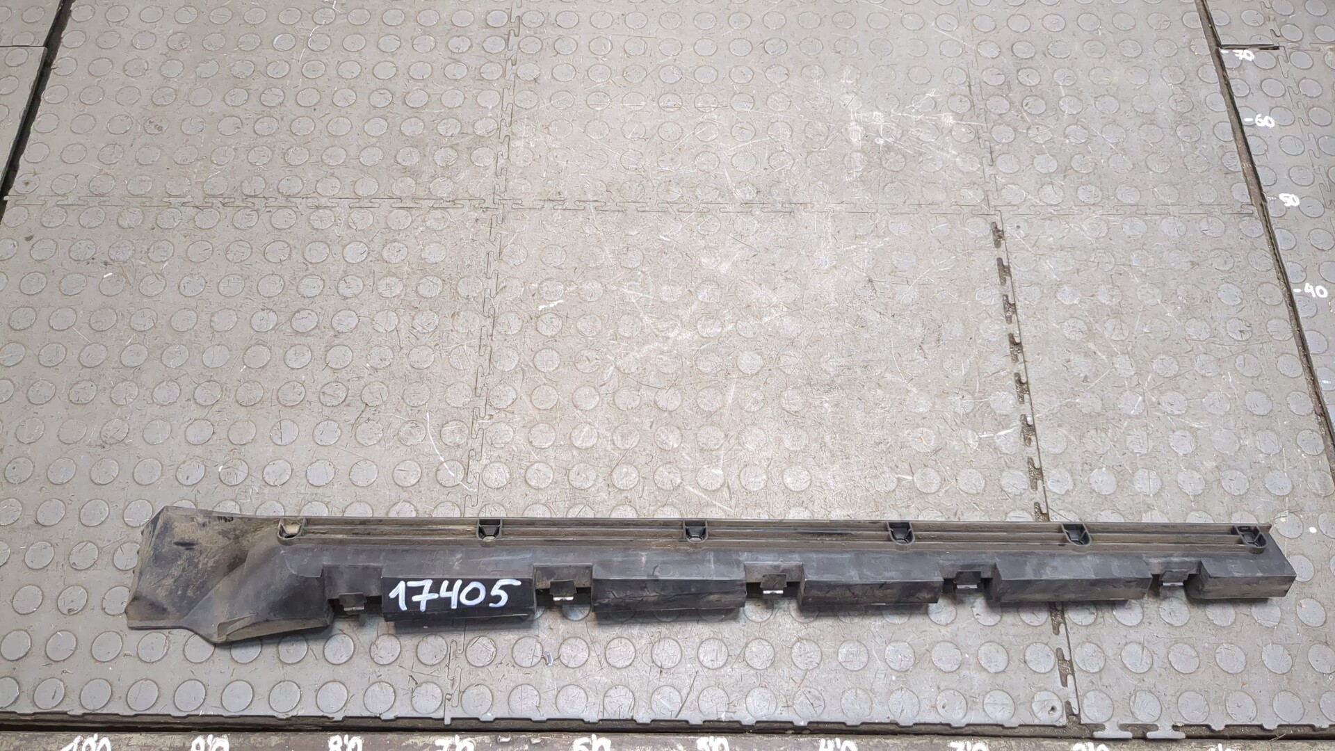 Накладка на подножку