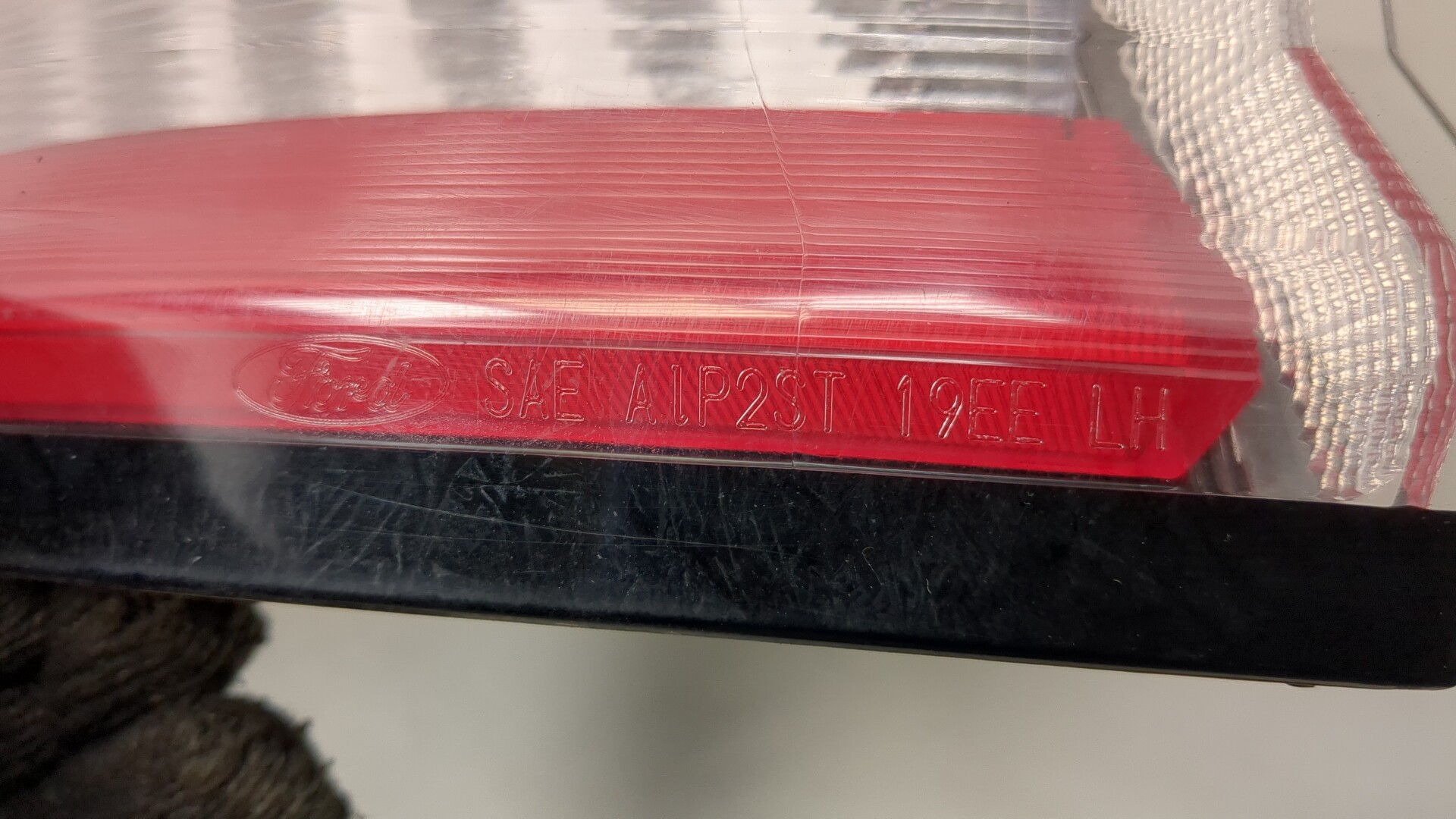 Фонарь задний левый