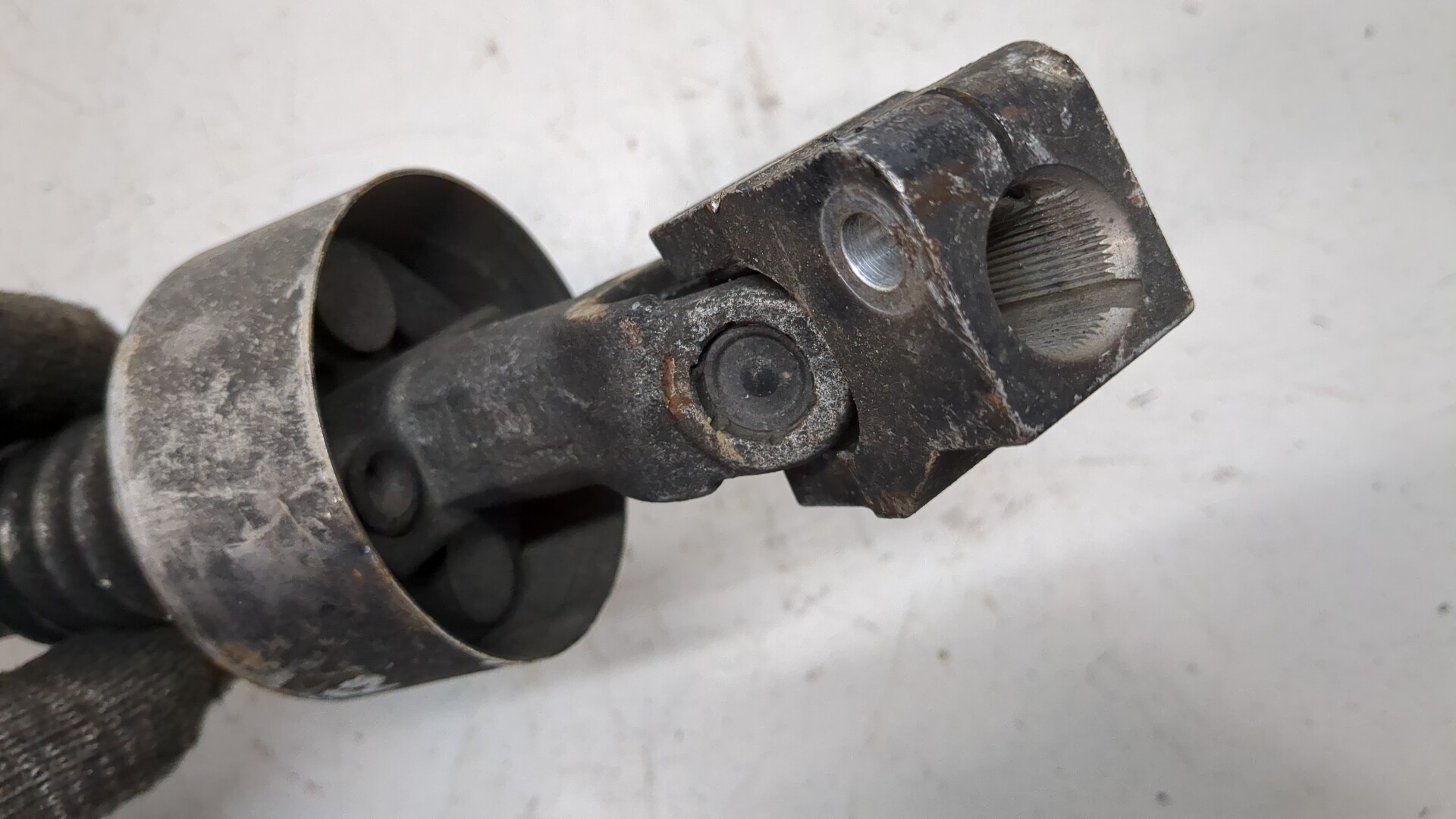 Кардан рулевой