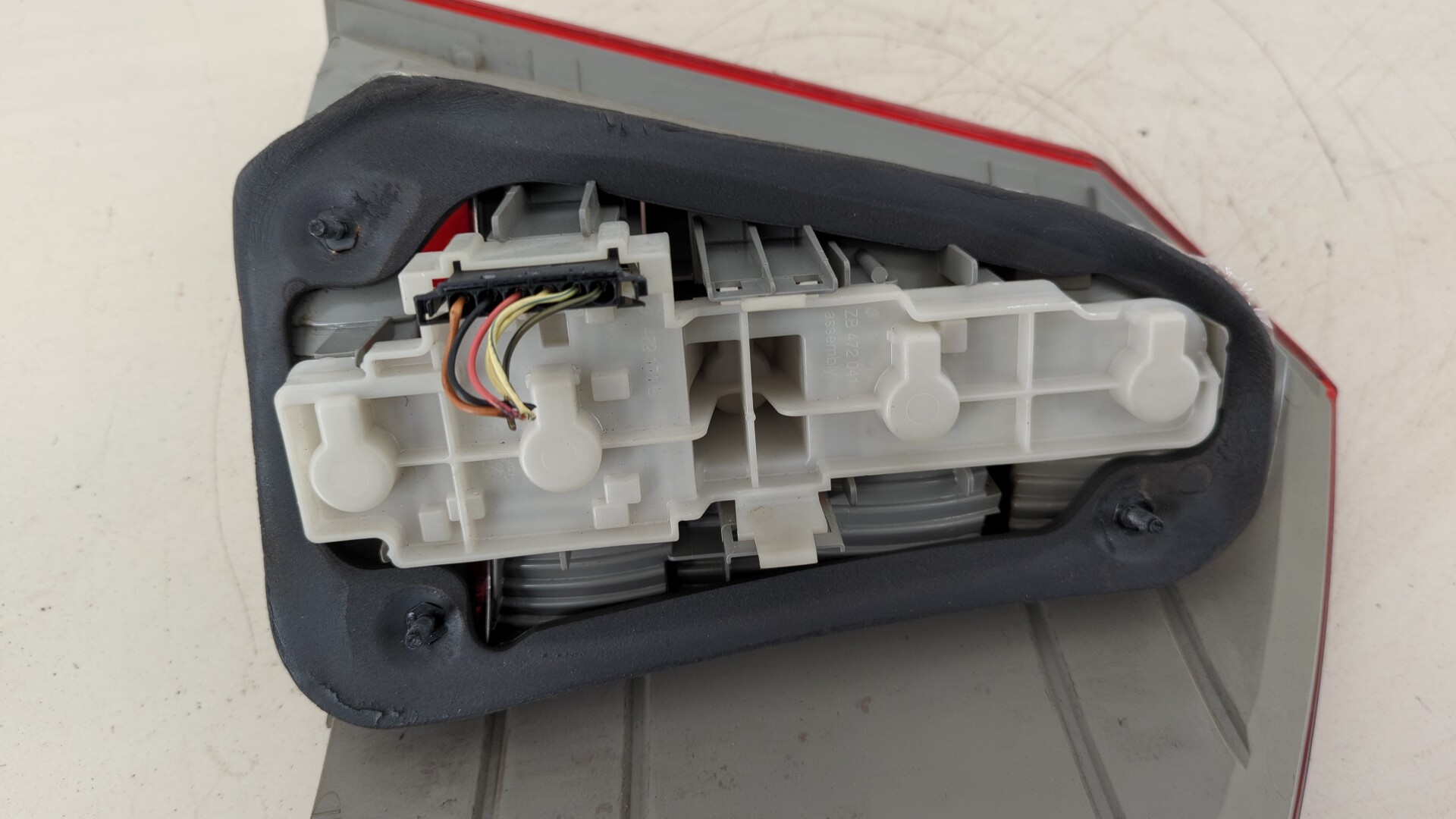 Фонарь задний левый