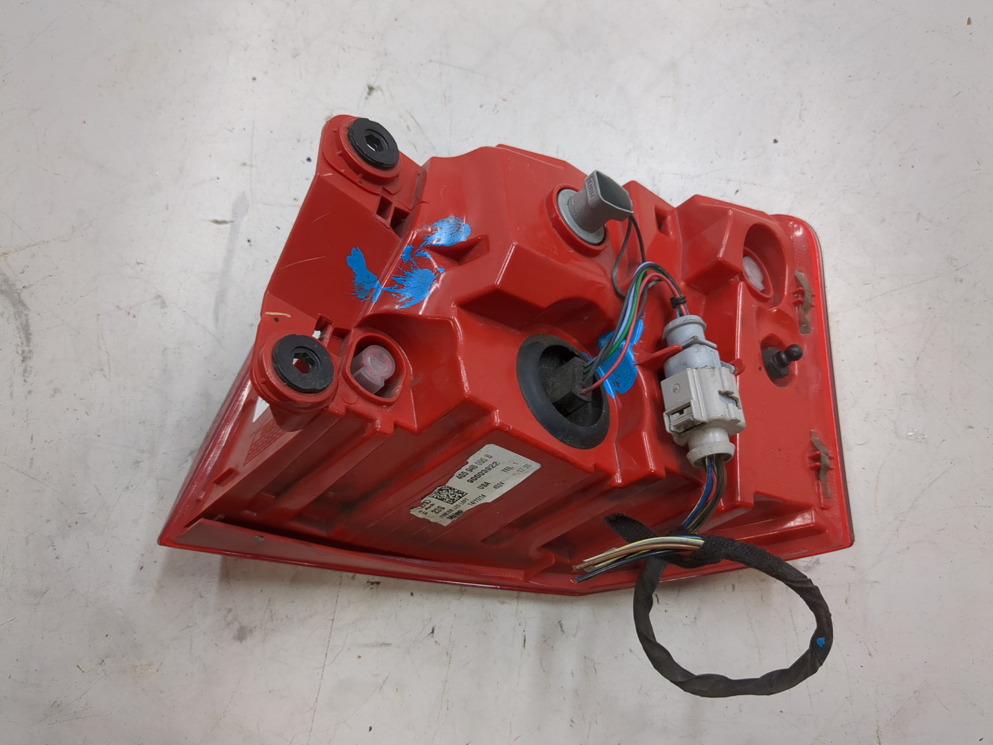 Фонарь задний левый