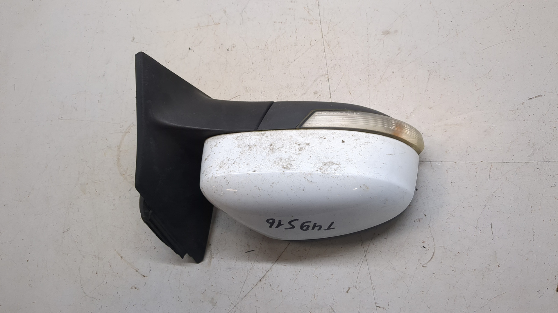 Зеркало правое электрическое