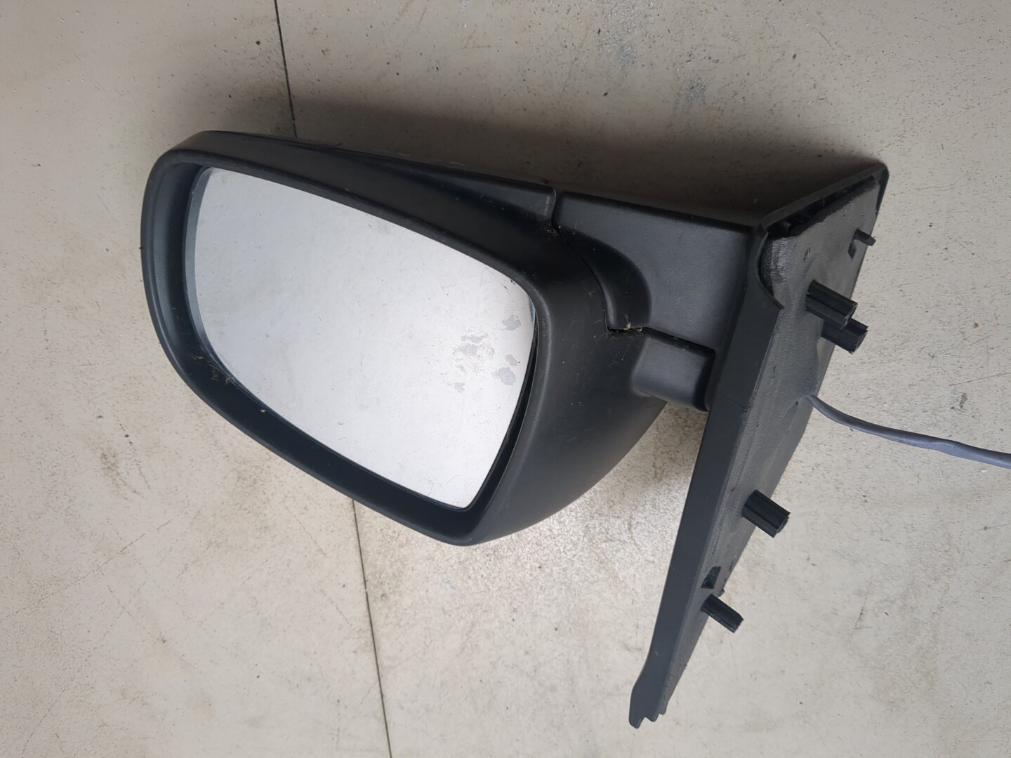 Зеркало правое электрическое