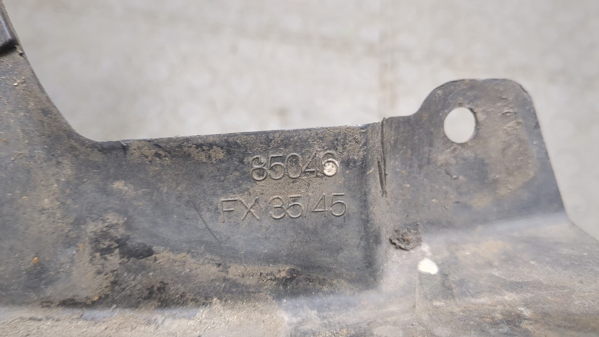 Брызговик задний левый