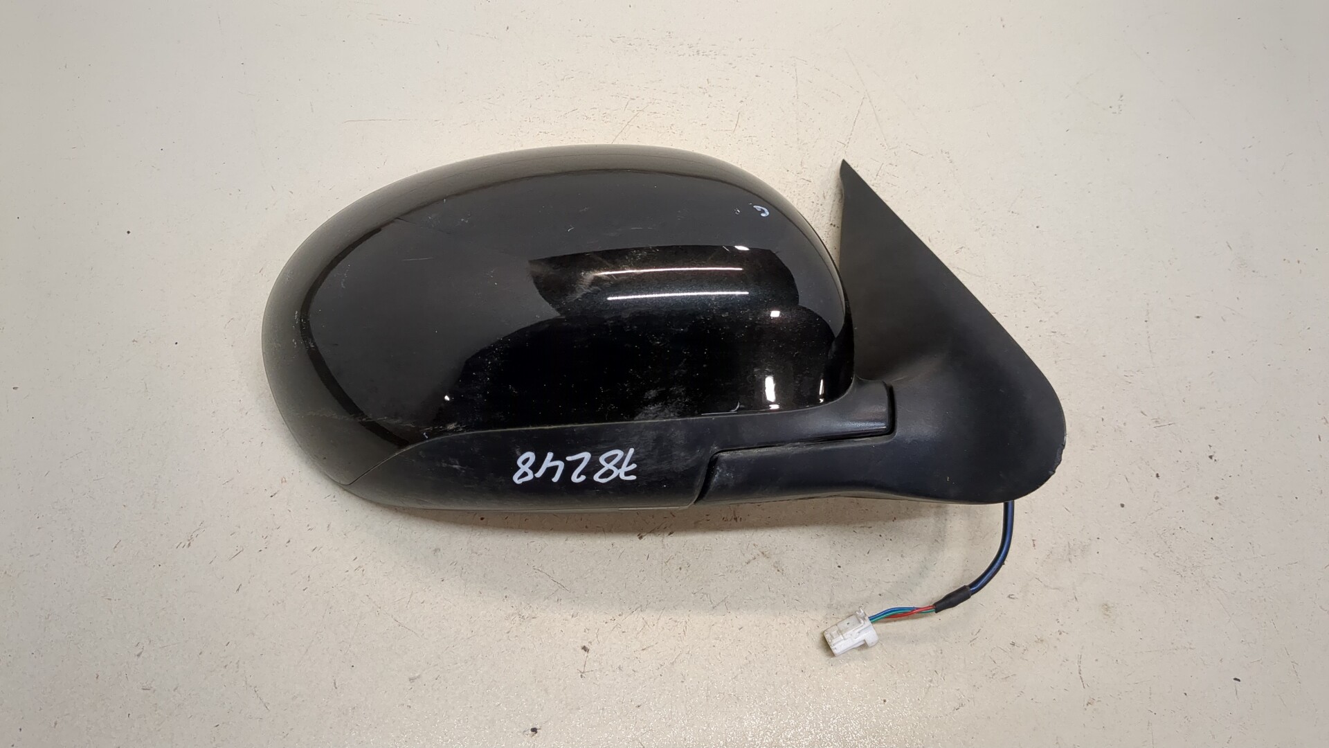 Зеркало правое электрическое