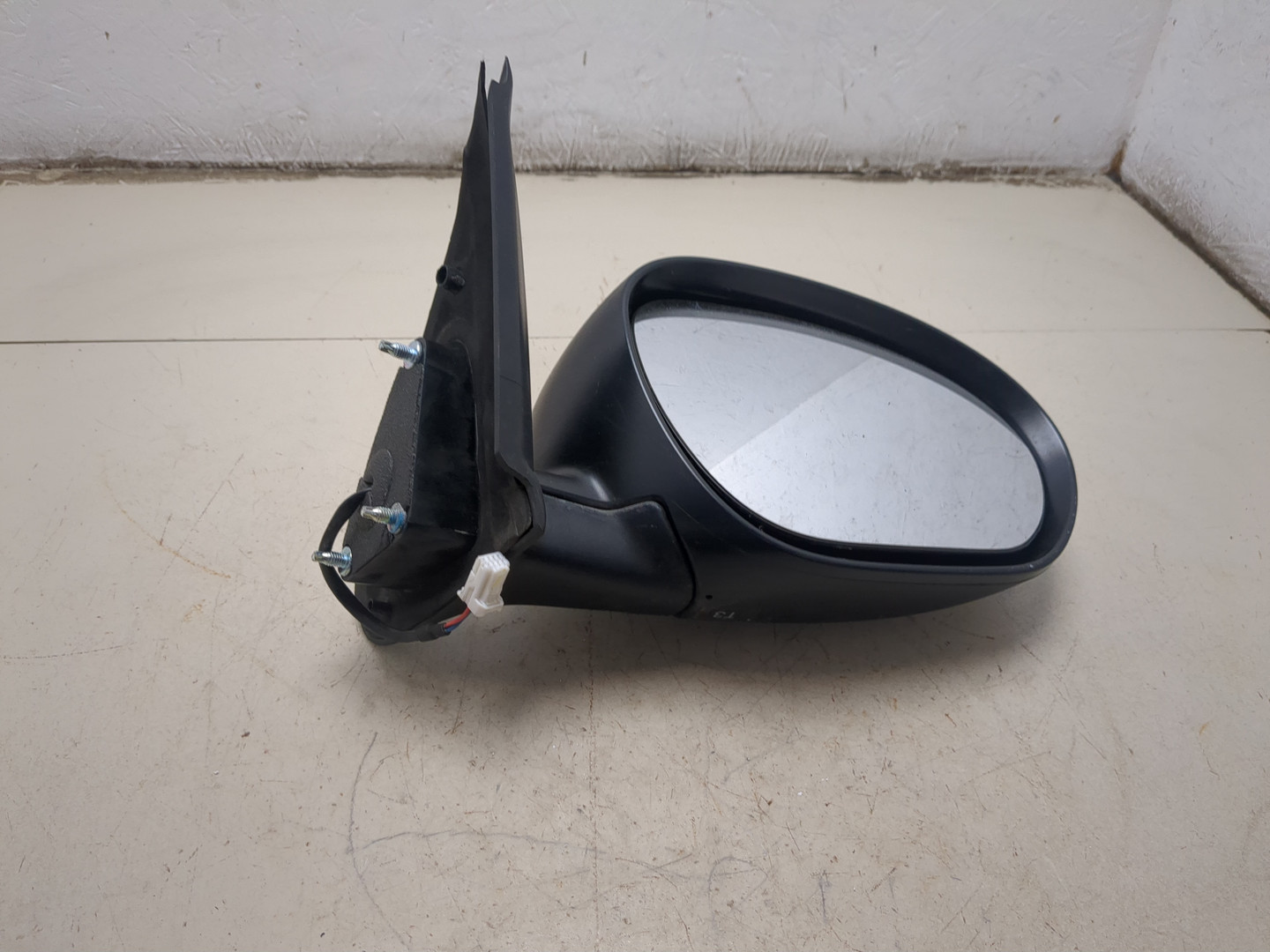 Зеркало правое электрическое